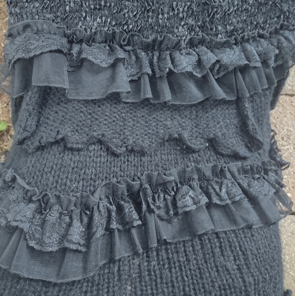 Elegant Black Ruffled Women's Sweater Duster - Picture 12 of 15